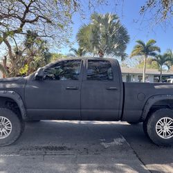 2004 Dodge Ram 1500 4x4 Crew Cab Lifted