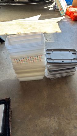 Storage Containers at list 27 with lid