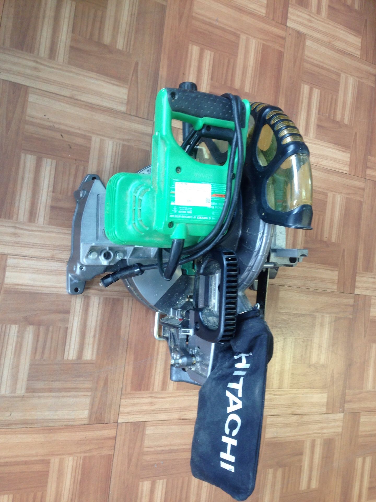 Hitachi 10" compound miter saw.