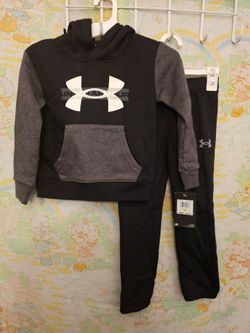 Boys Under Armour 2 pc hoodie and sweatpants size 4