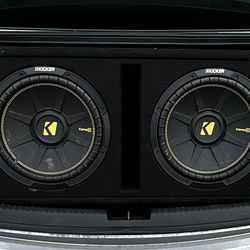 Kicker CompC Dual 12” Subwoofer in Ported Box - Works Perfect