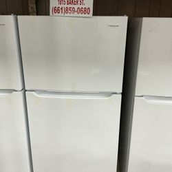 Cruz S Appliances Brand New 18 Cu Ft Refrigerator Frigidaire $450