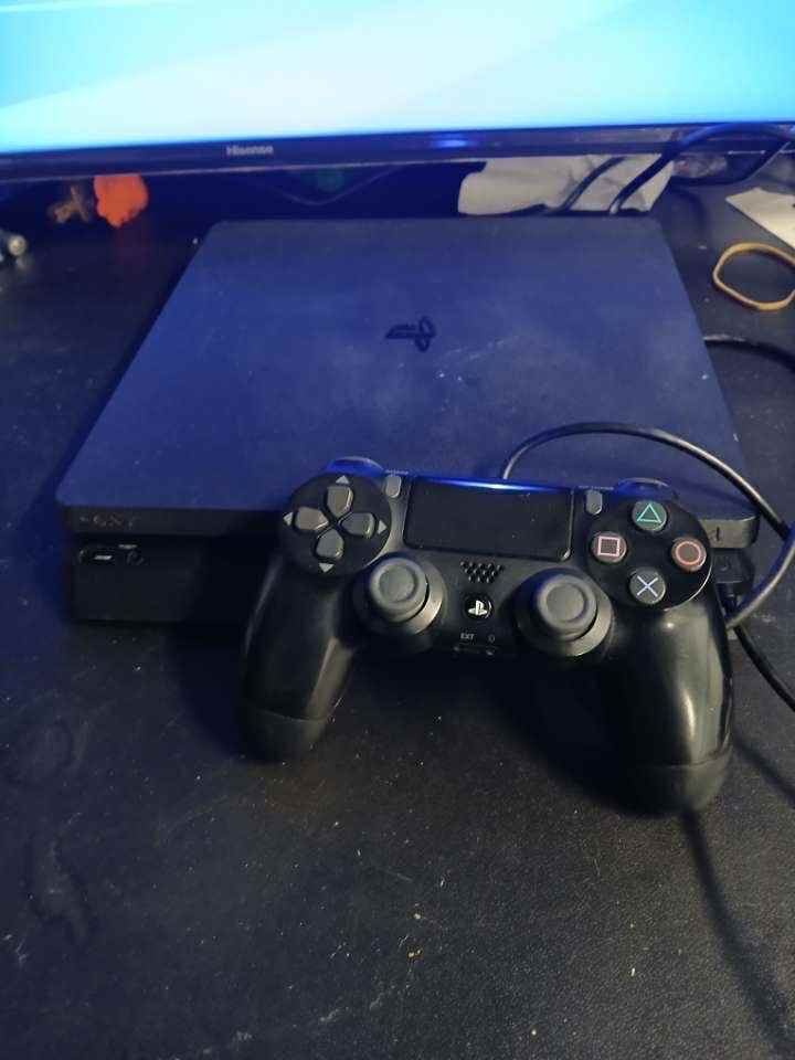 Ps4 Console