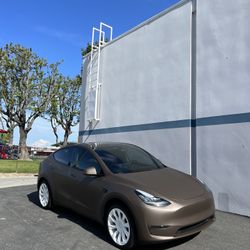 Tesla Color change