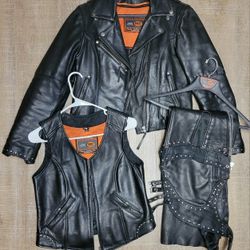 Women's Leather Riding Set-Jacket,Vest & Chaps (First Mfg)