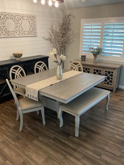 Dinning Table