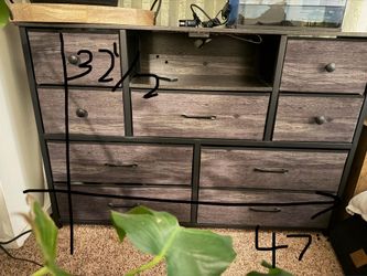 Dresser w/fabric foldable drawers - no real wood