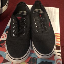Men’s Levi’s Size 10 1/2