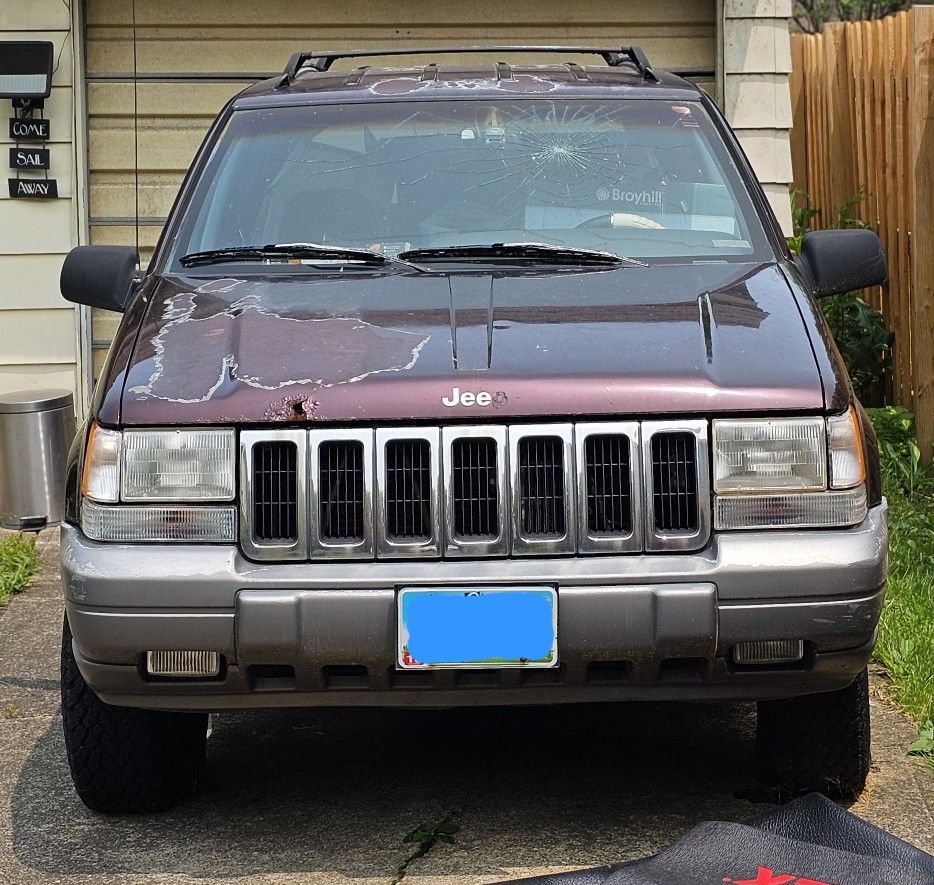 1997 Jeep Grand Cherokee Laredo Parts or Fix