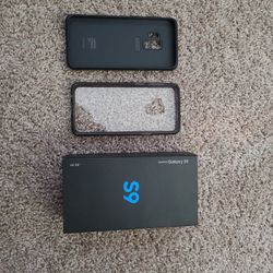Galaxy S9 Box And Two Protective Case
