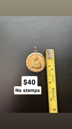 Gold pendant