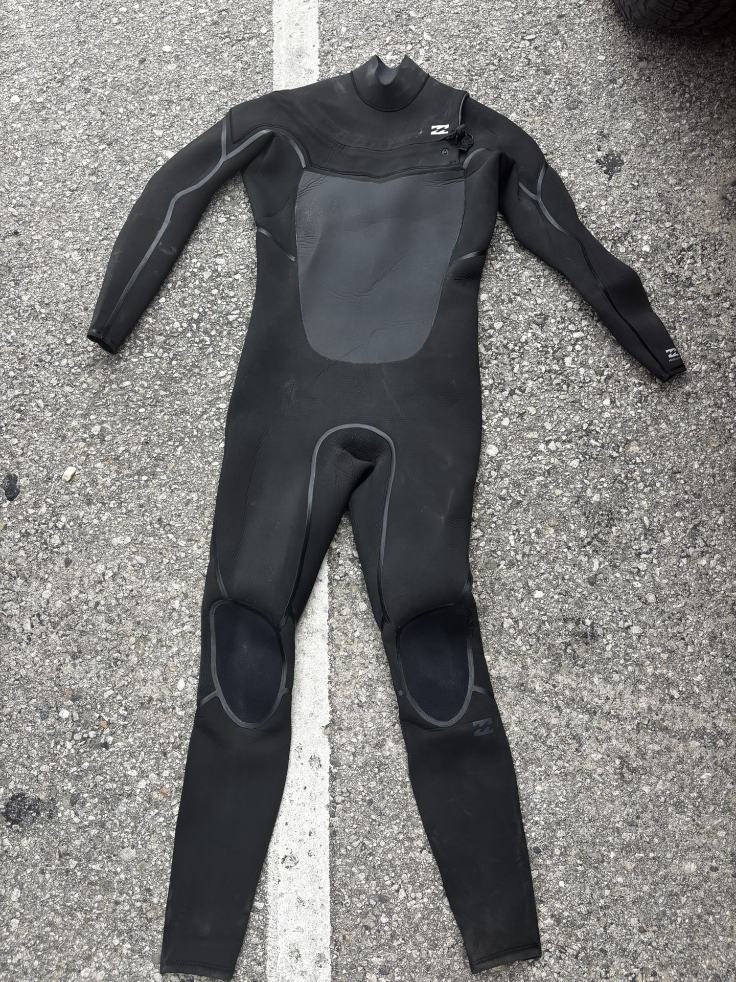 Billabong 4/3 Absolute + Full Suit XL