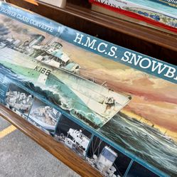 Revell H.M.C.S SNOWBERRY Flower Class Corvette Model Ship Kit 1:72