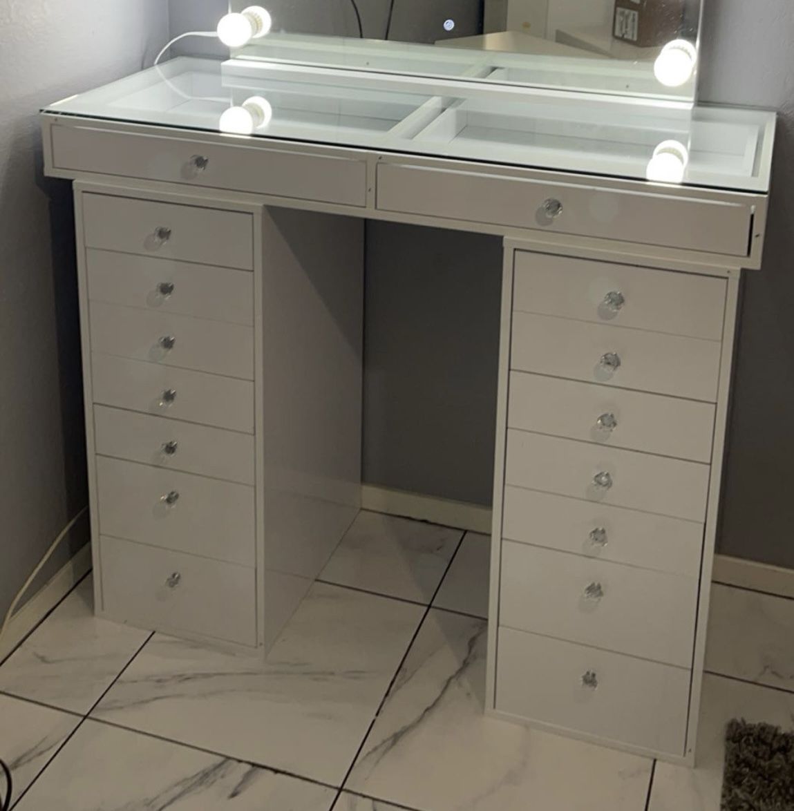 Vanity table 
