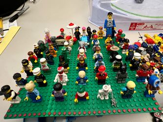 Lego Minifigures, Parts and Pieces Lot