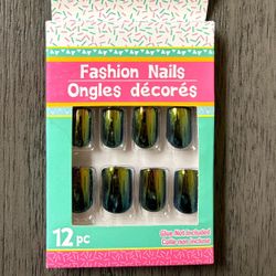Holographic Fashion Green Nails 12 pc.