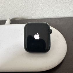 Apple Watch SE 2nd Gen Used 44mm