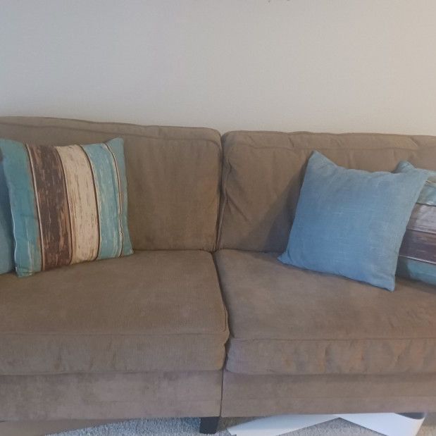 Firm couch /NOT SOLD????