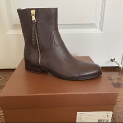 COACH BOOTS SZ 8.5