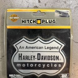 Harley-Davison hitch plug