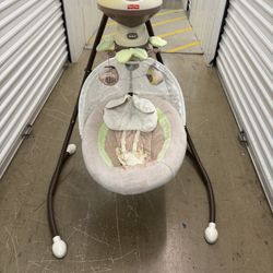 Fisher-Price Baby Swing – Soothing & Entertaining