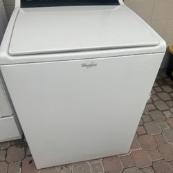 Bonita Labadora Tina Grande Marca Whirlpool 