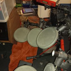 Yamaha Electric Drum Set