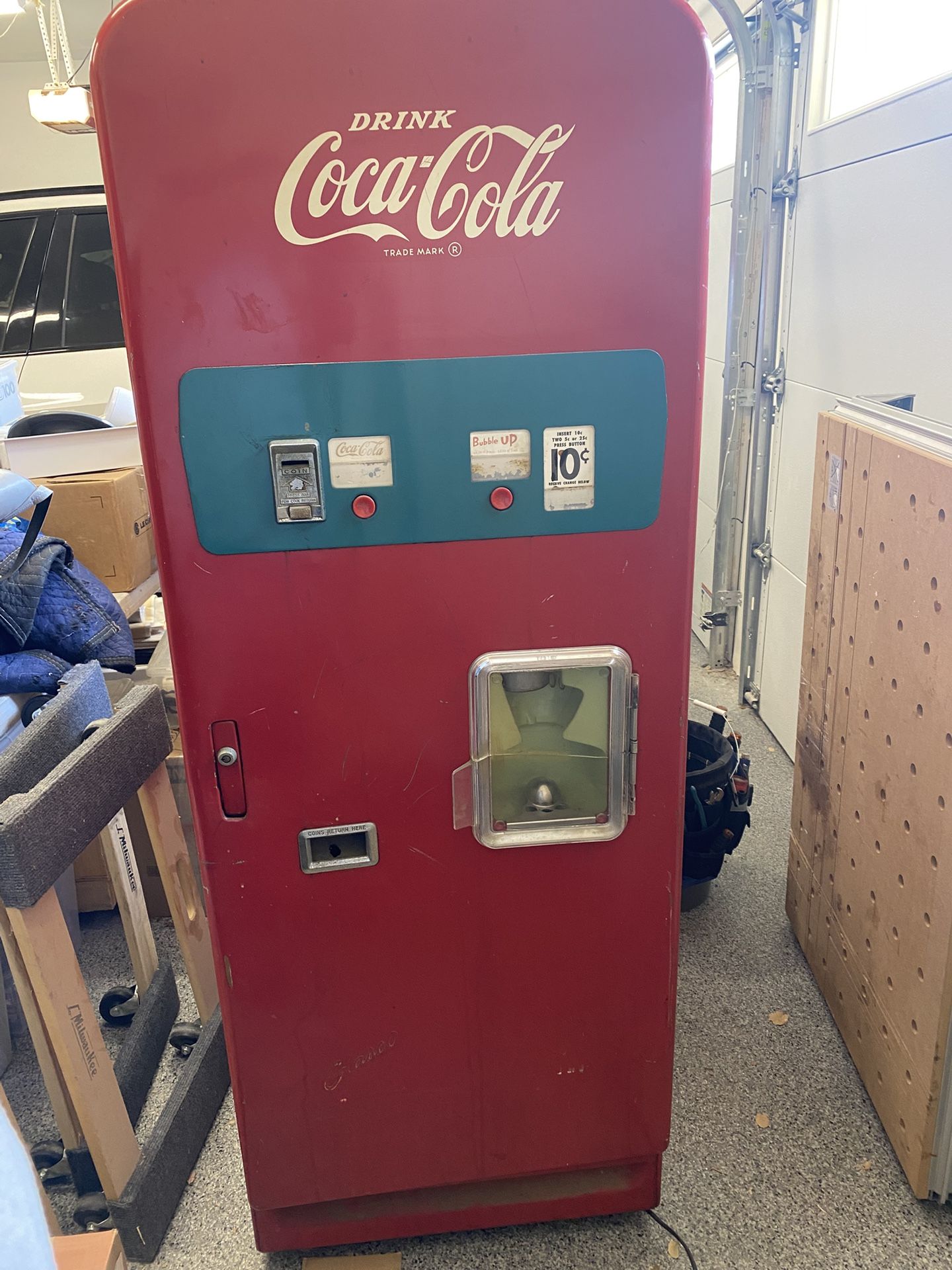 Glasco  Vending Coke Machine