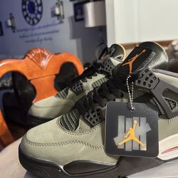 Jordan 4 Undefeated Size 9 