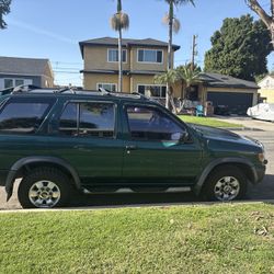 1996 Nissan Pathfinder