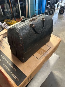 Old Doctors Bag