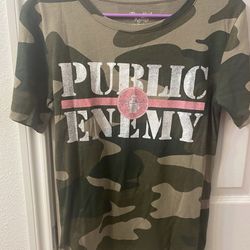 Recycled Karma Women's Camo Public Enemy Double Sided Graphic Tee T-Shirt sz M