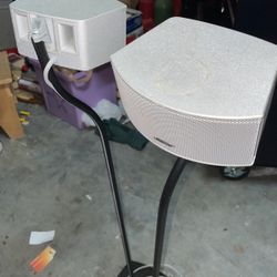 BOSE SPEAKERS 
