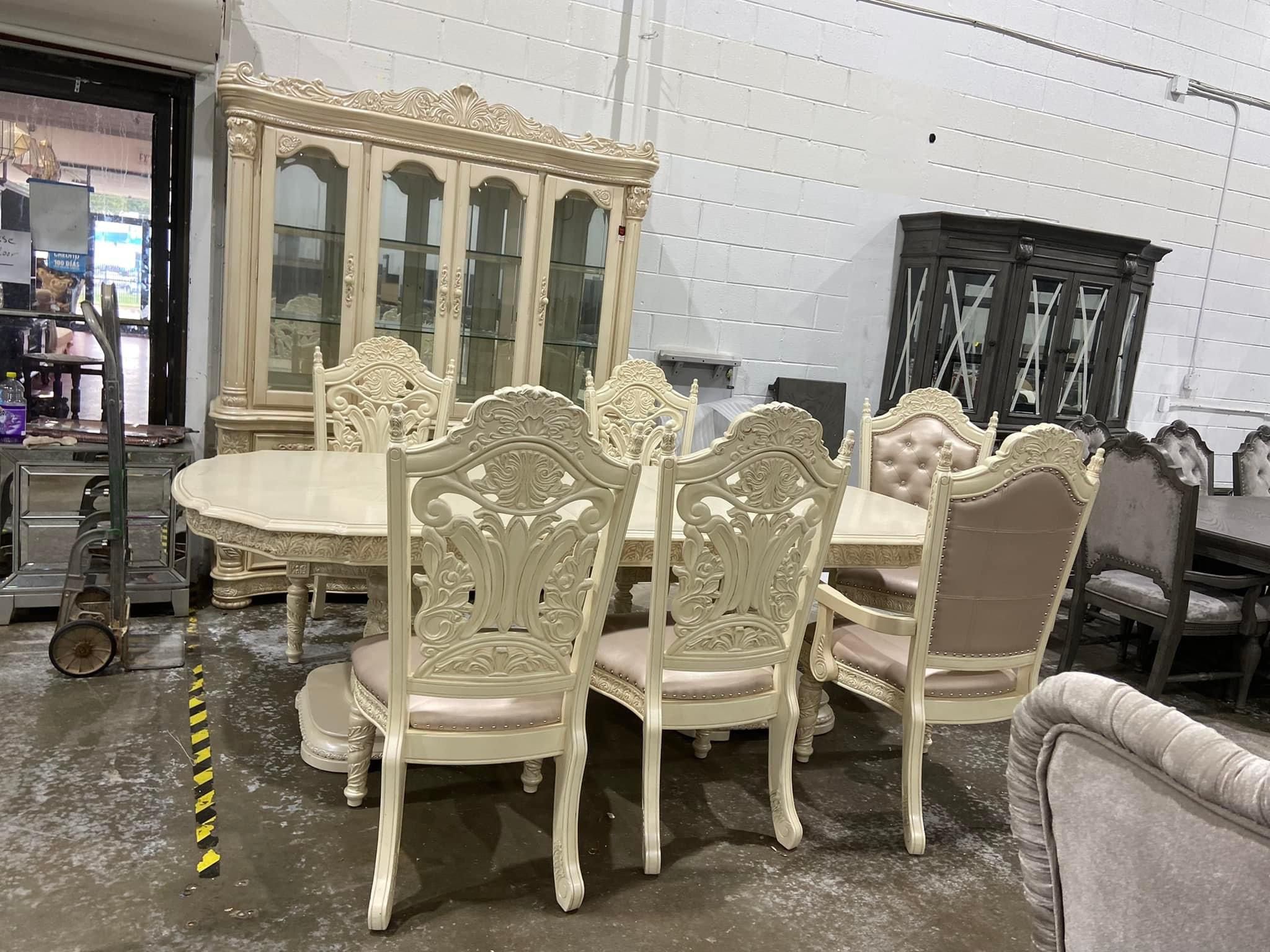 Dining Set