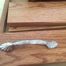 43 Kraftmaid Sterling Nickel Shell Pulls Handles Cabinet & Drawer