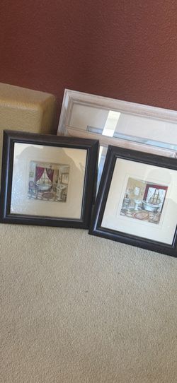 Set of Bathroom Art