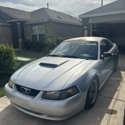 2004 Ford Mustang