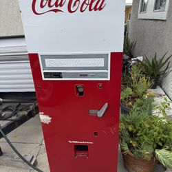 Vintage Coke Machine-$250 Firm Turn On Cool Not To Cold As Is Don’t Need Key 