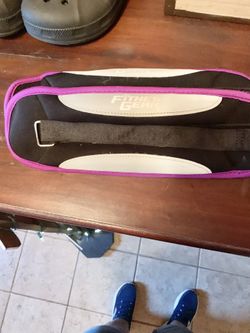 Set Of Two 2.5lbs Fitness Gear Leg Weights. 