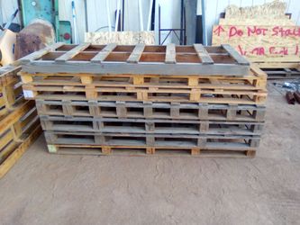 Wood pallets for sale