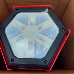 M18 Milwaukee duel power tower light