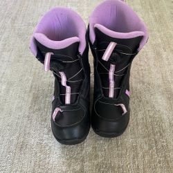 K2 Lil  Kat Snowboard Boots Size WMNS 1
