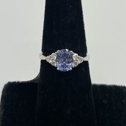 LADIES RING 14KT WHITE GOLD, .10ctw NATURAL DIAMOND, 2.9 GRAMS 