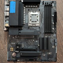 7950X 16 core CPU X670E PG Lightning Motherboard 