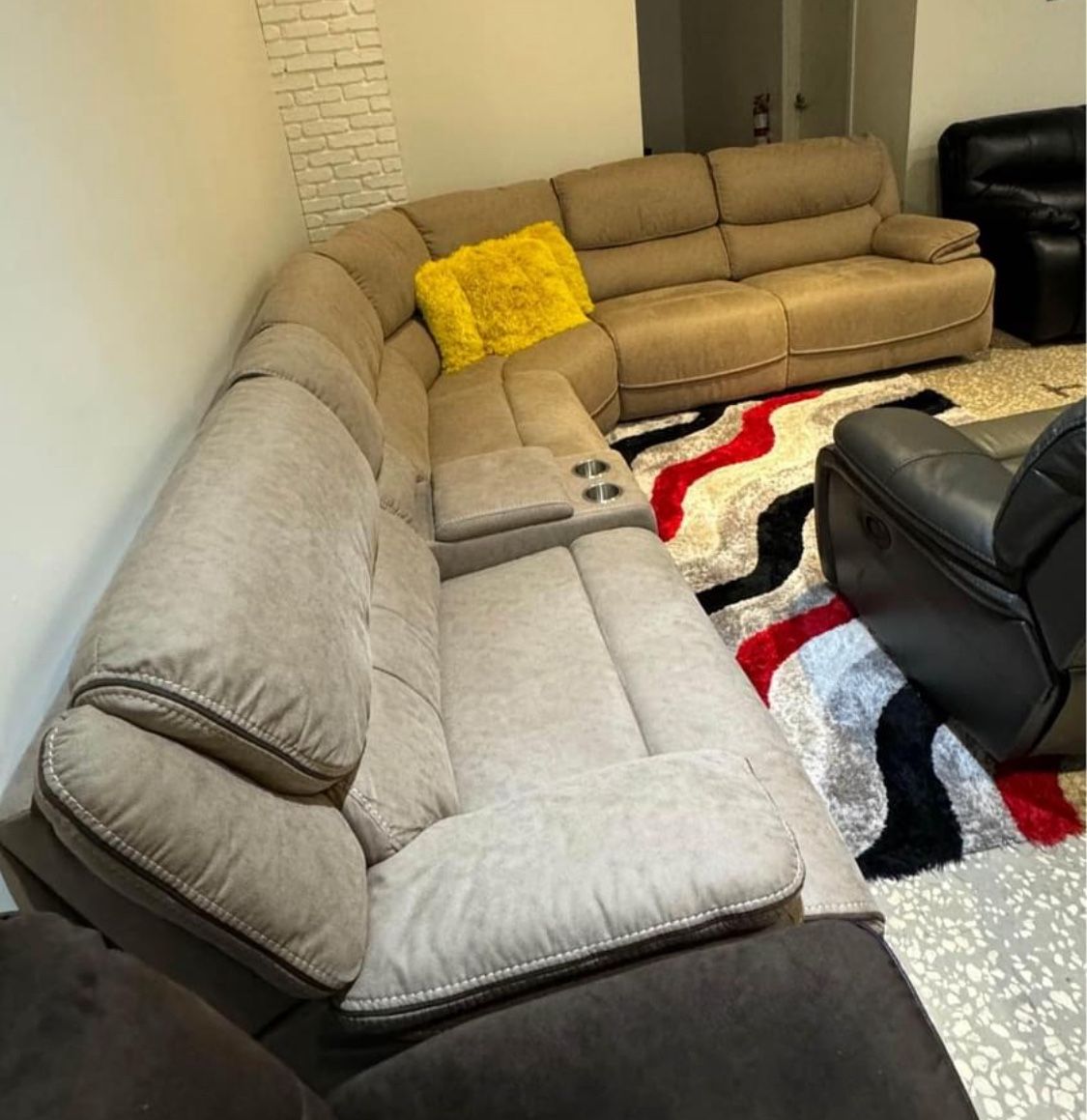 Going out of business sale. Alejandra beige reclining sectional now $1599. Easy finance option. Same-day delivery.