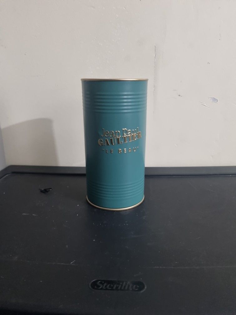 Jean Paul Gaultier "LE BEAU"