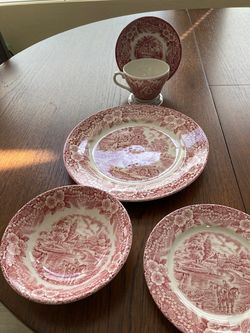 Constable Dinnerware Set 1976