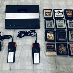 Atari 7800 pro Console & games bundle lot