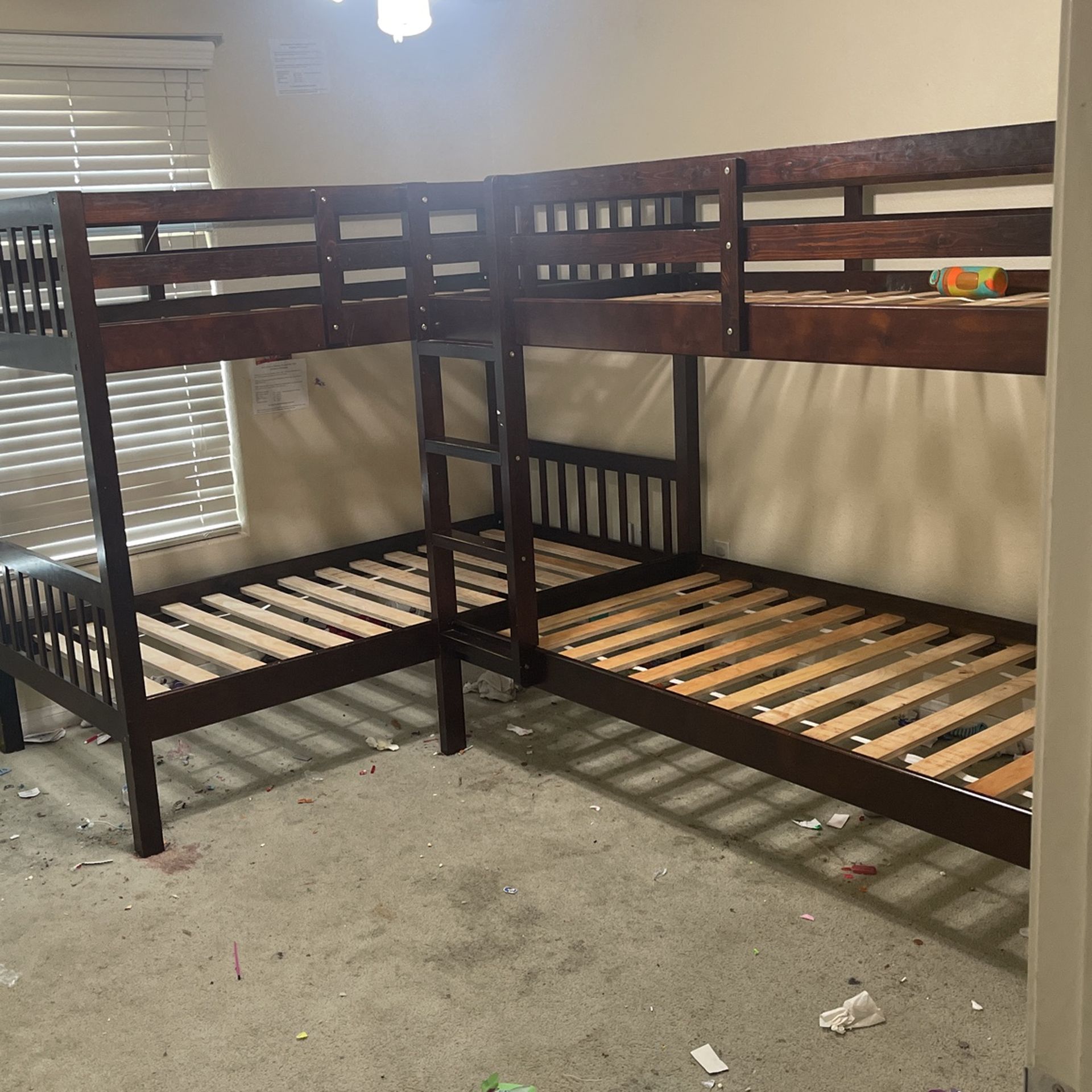 Four Bunk Beds Together No mattress