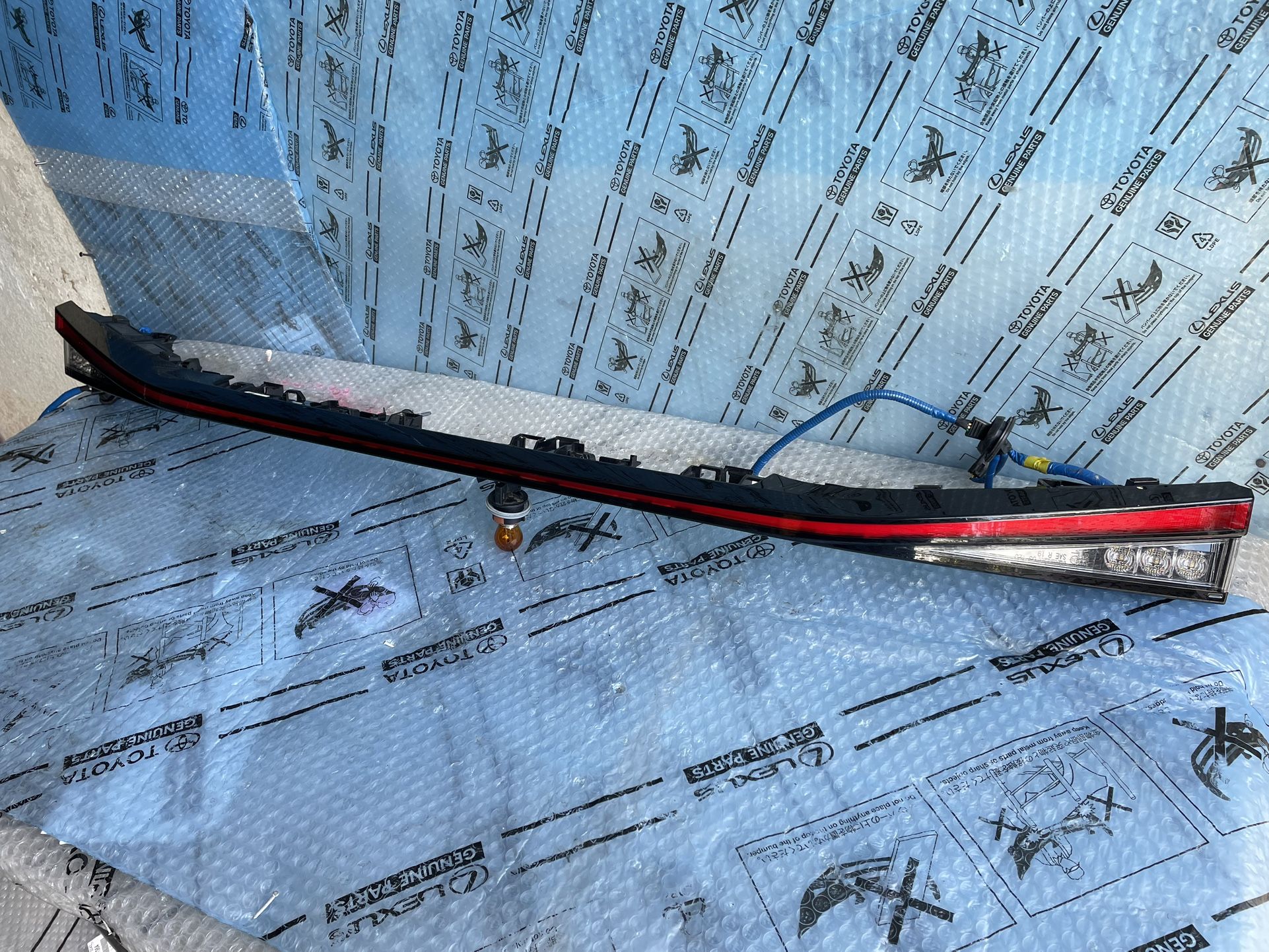 2024 Lexus Is350 Trunk Light Used Oem